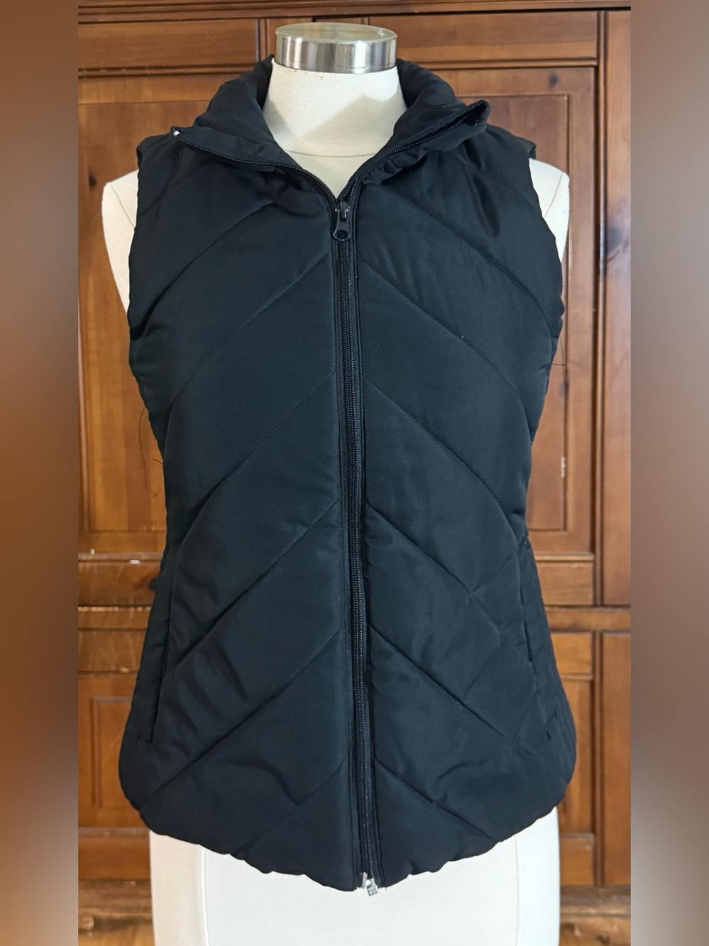 New York & Company Black Quilted Puffer Vest